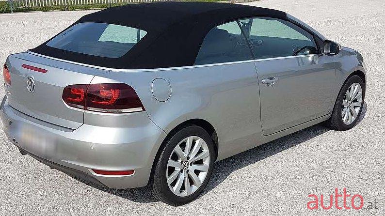 2010' Volkswagen Golf photo #3