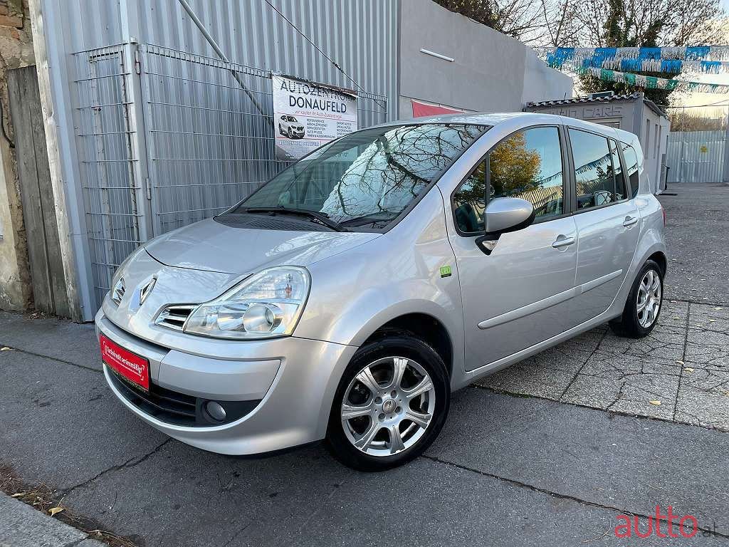 2011' Renault Modus photo #1