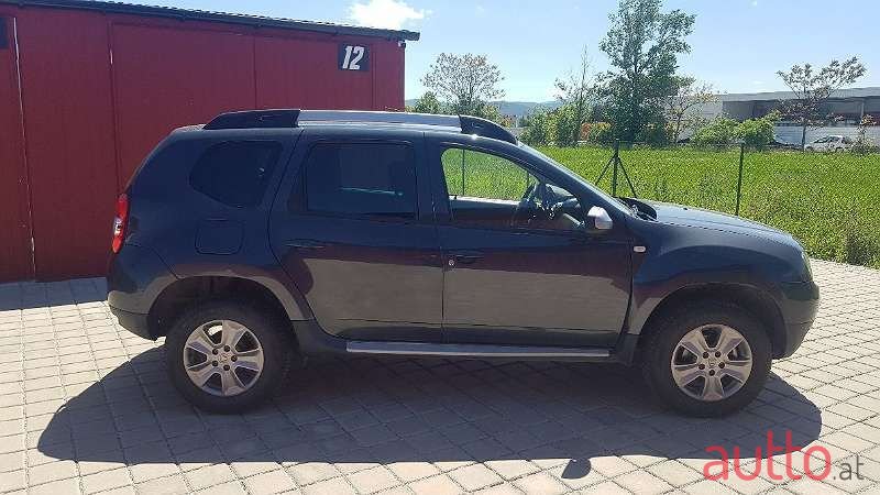 2015' Dacia Duster photo #4