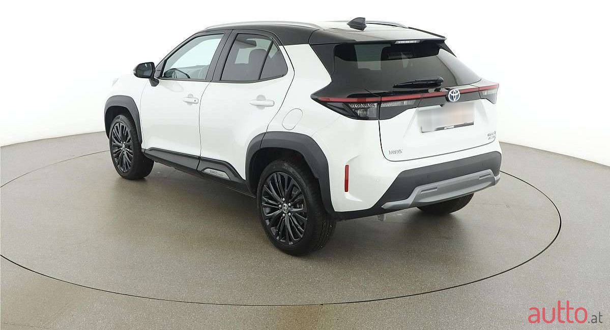 2022' Toyota Yaris Cross photo #3