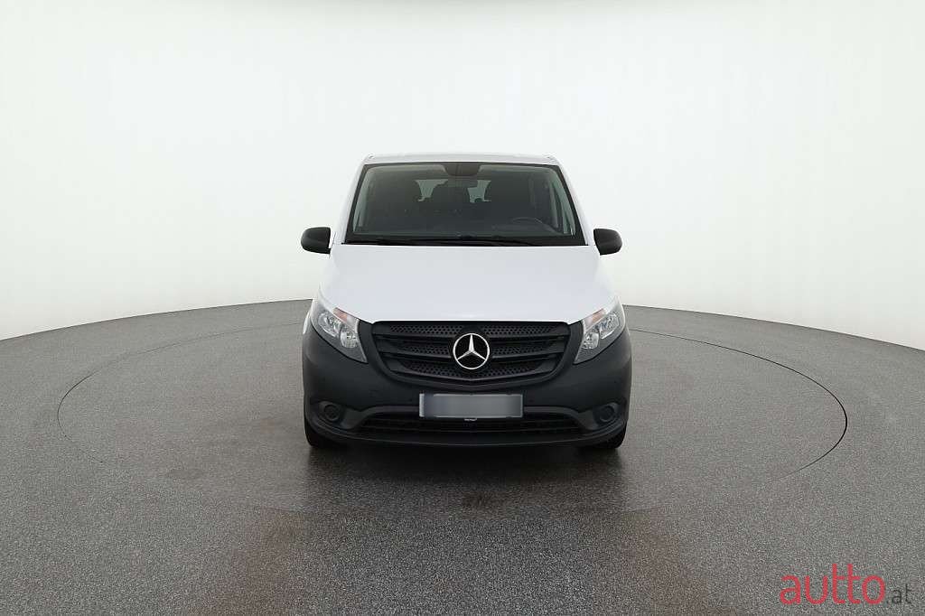 2021' Mercedes-Benz Vito photo #2