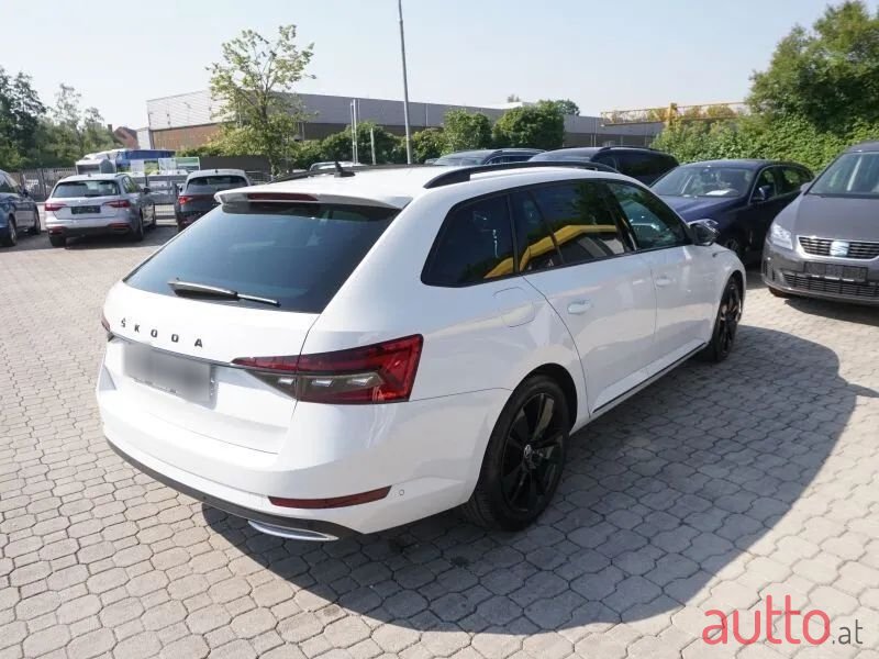 2020' Skoda Superb photo #3
