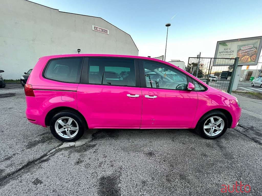 2011' SEAT Alhambra photo #6