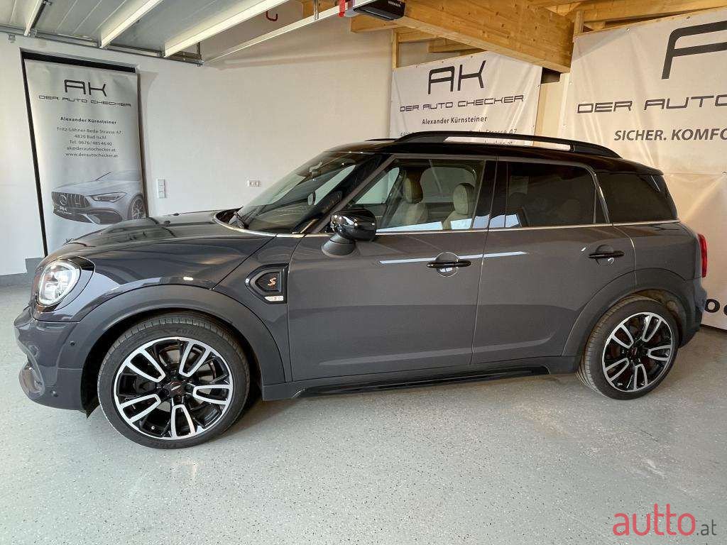 2020' MINI Countryman photo #6