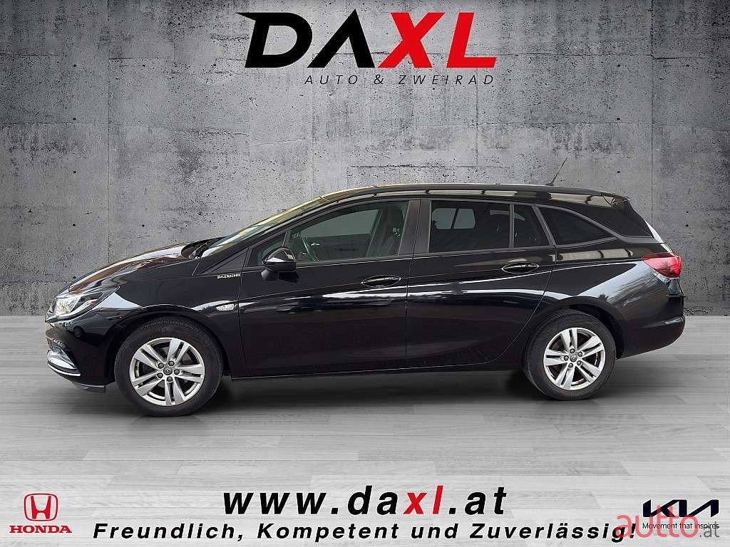 2018' Opel Astra photo #3