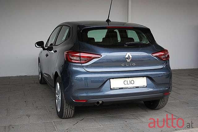 2022' Renault Clio photo #4