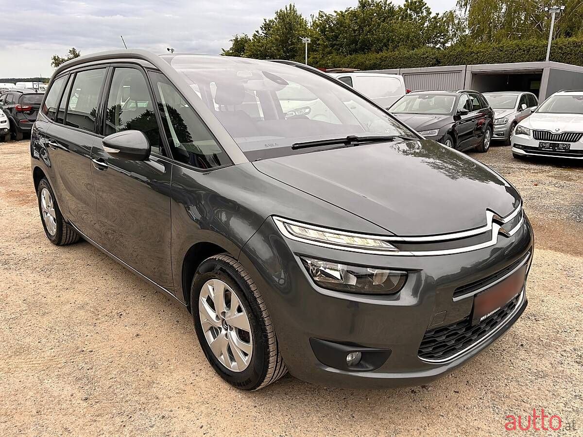 2014' Citroen Grand C4 Picasso photo #3
