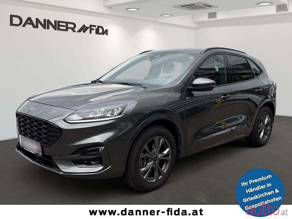 2022' Ford Kuga photo #1