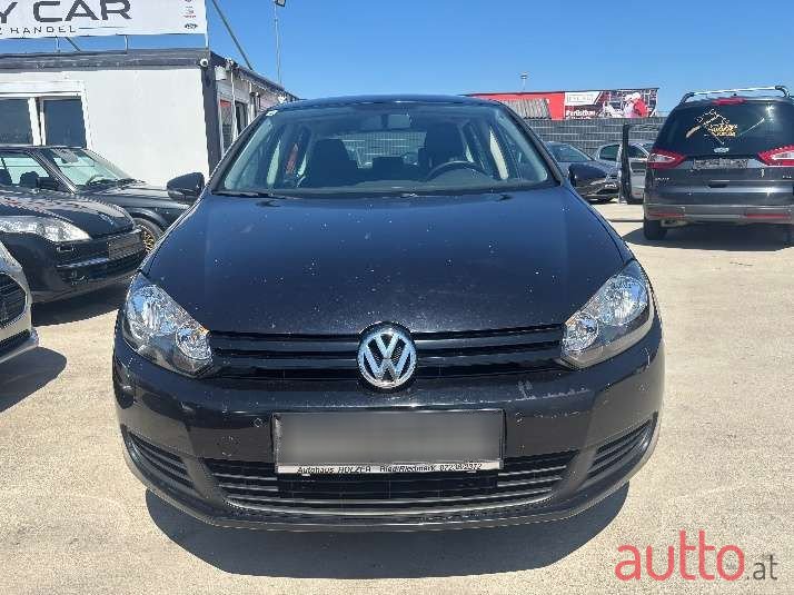 2010' Volkswagen Golf photo #5