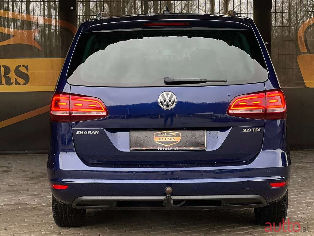2017' Volkswagen Sharan photo #6