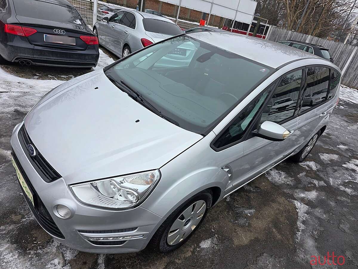 2010' Ford S-Max photo #2