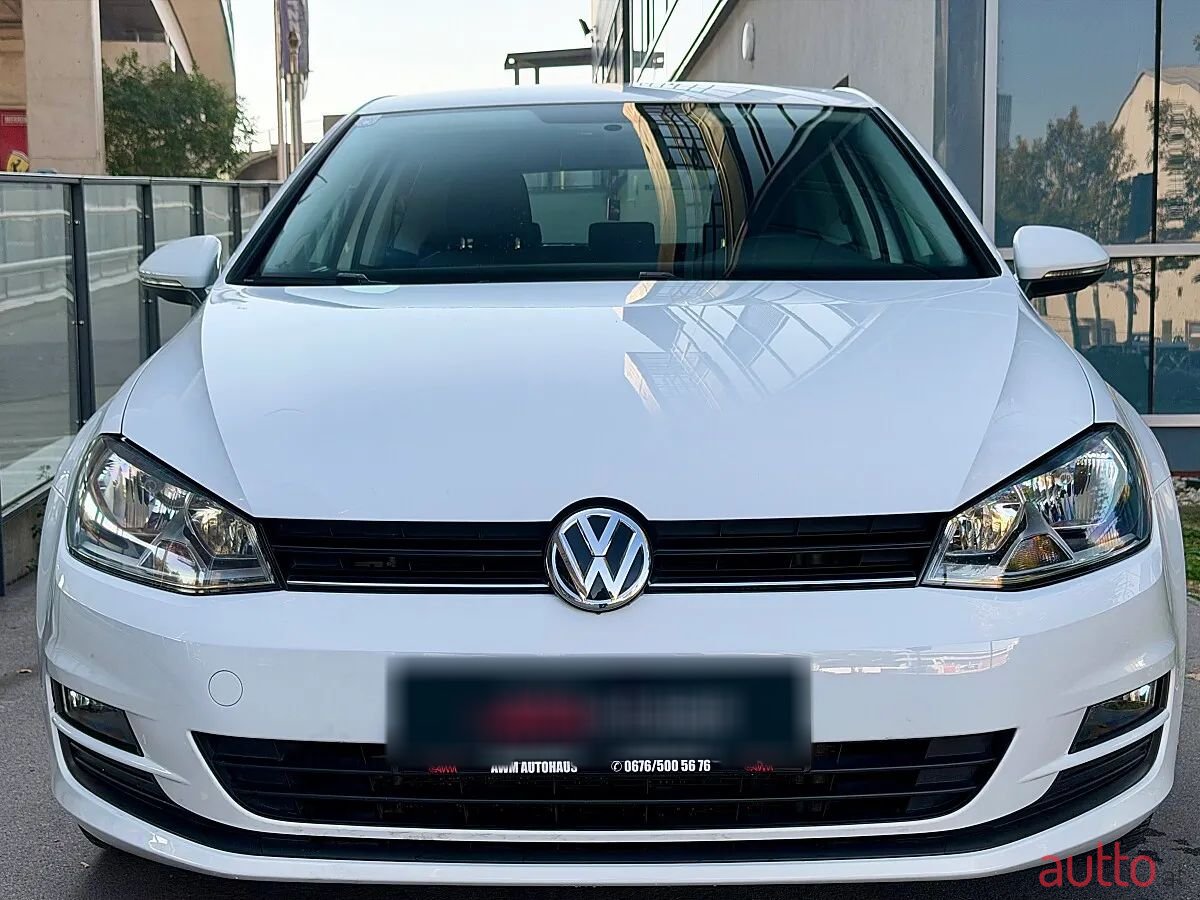 2013' Volkswagen Golf photo #3