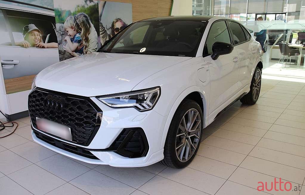 2023' Audi Q3 photo #1