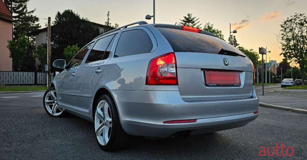 2011' Skoda Octavia photo #6