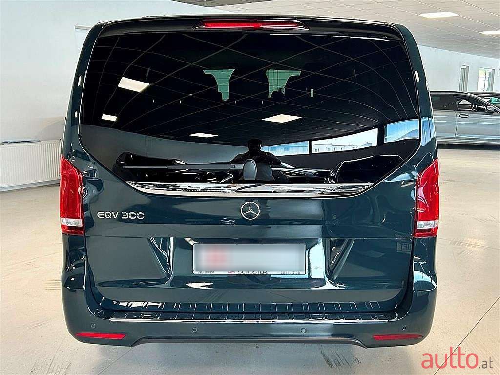 2023' Mercedes-Benz EQV photo #5