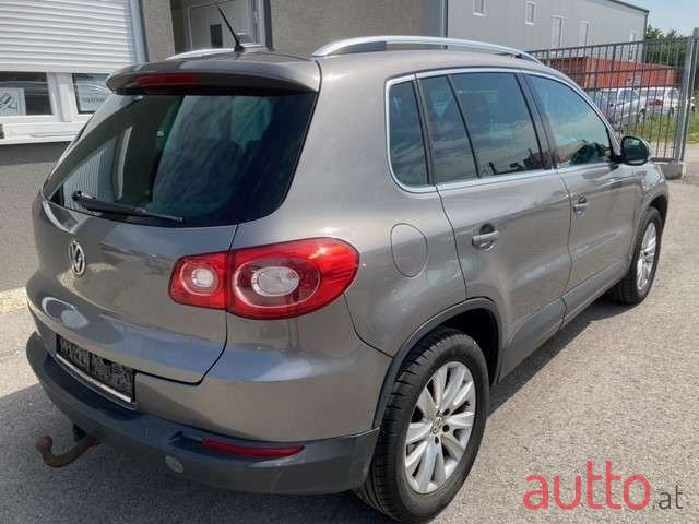 2008' Volkswagen Tiguan photo #6