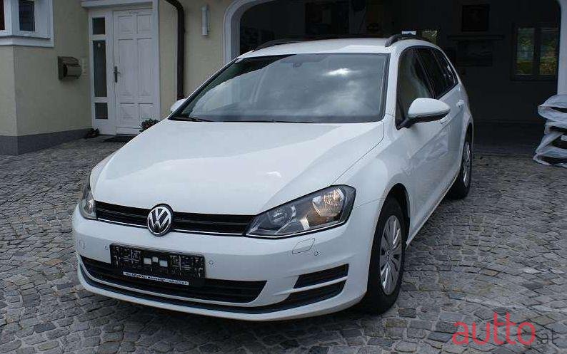 2014' Volkswagen Golf photo #2