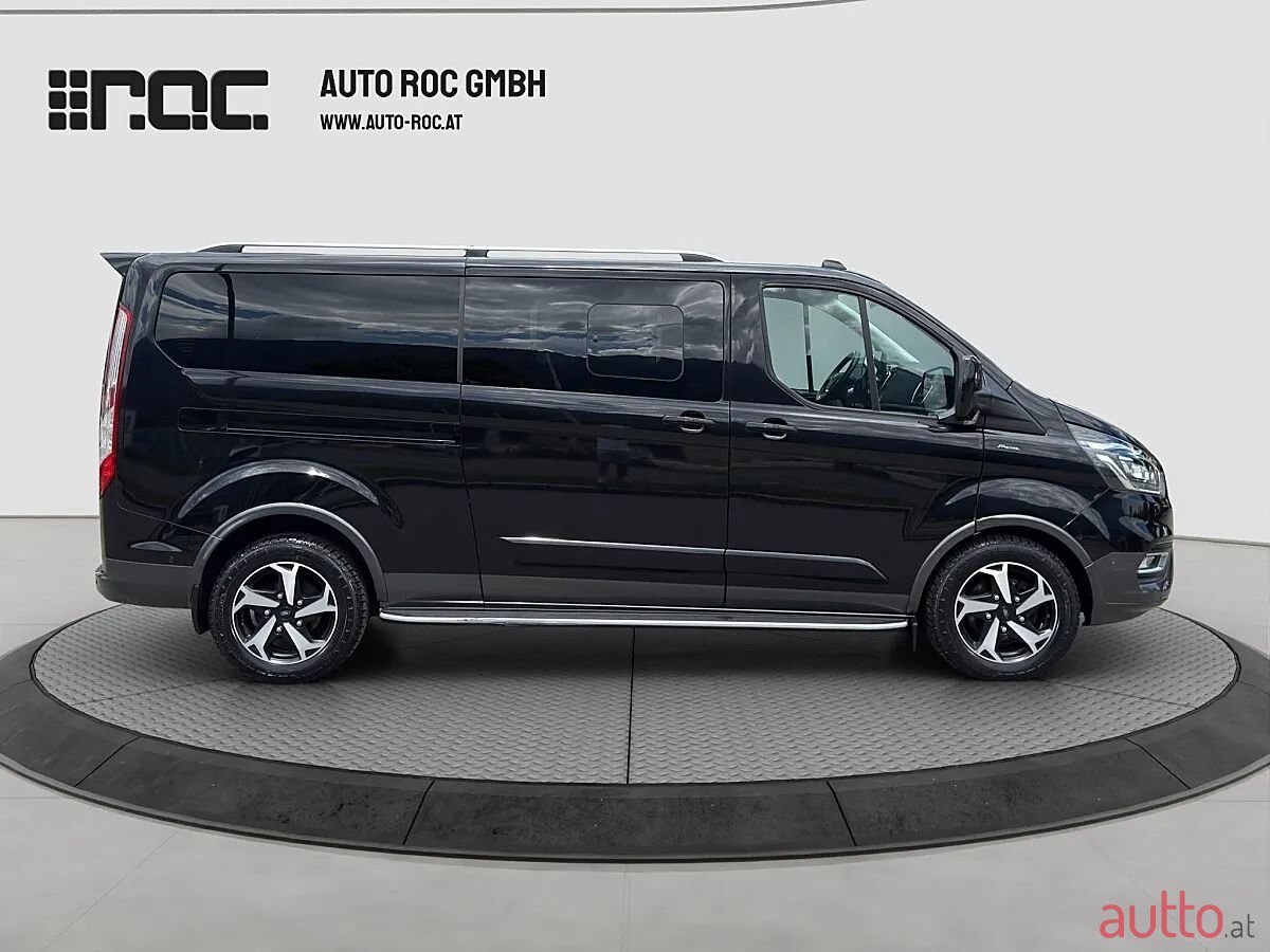 2022' Ford Tourneo photo #6