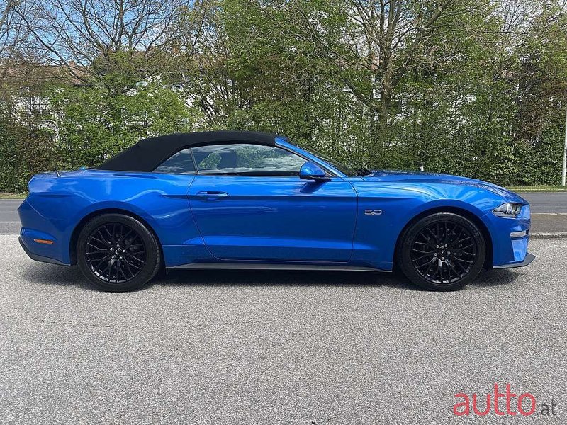 2021' Ford Mustang photo #3