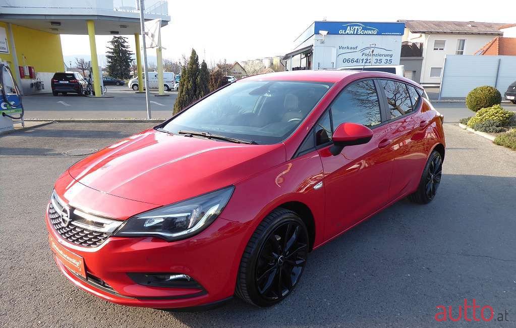 2017' Opel Astra photo #1