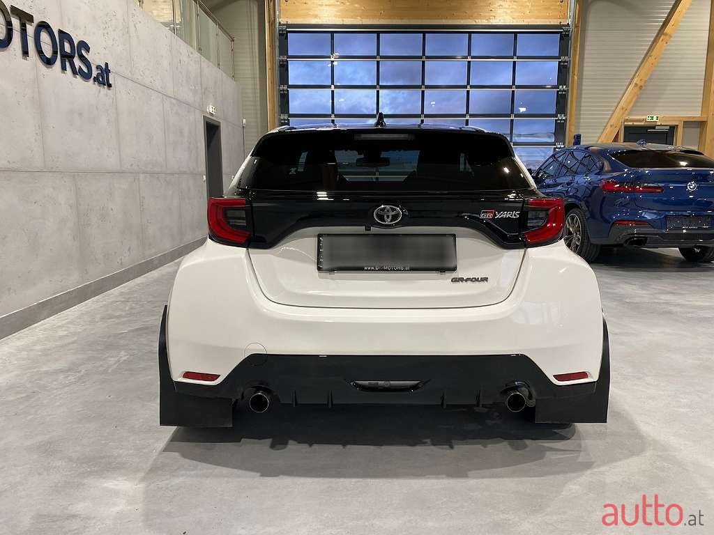 2021' Toyota Yaris photo #5