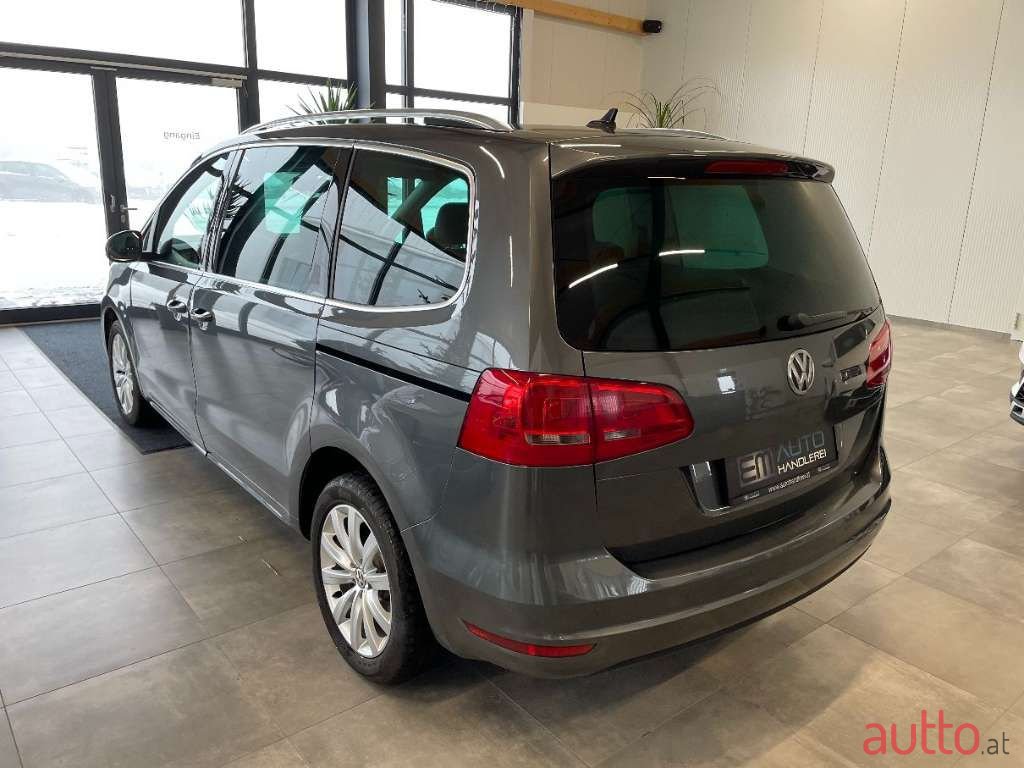 2012' Volkswagen Sharan photo #4