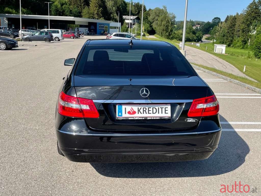 2009' Mercedes-Benz E-Klasse photo #2