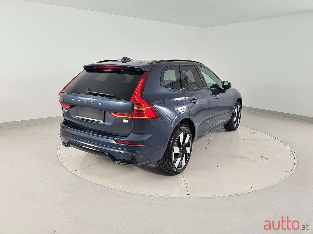 2023' Volvo XC60 photo #4