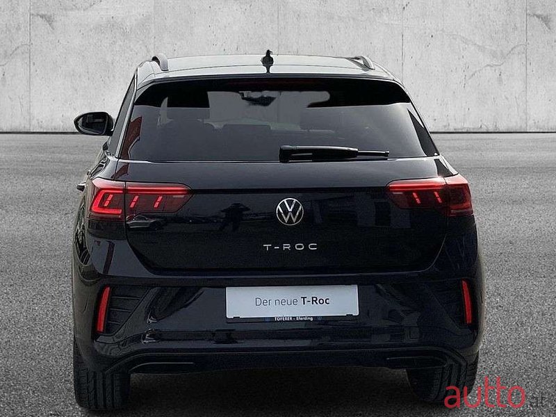 2022' Volkswagen T-Roc photo #4