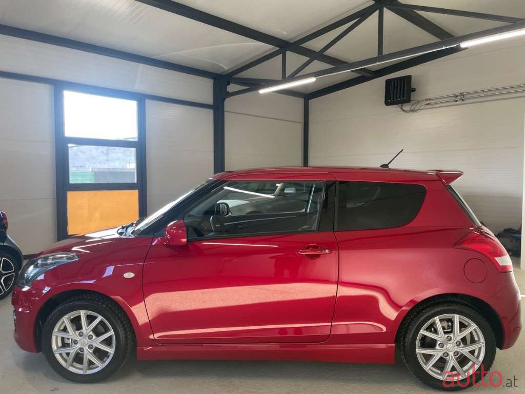 2012' Suzuki Swift photo #2