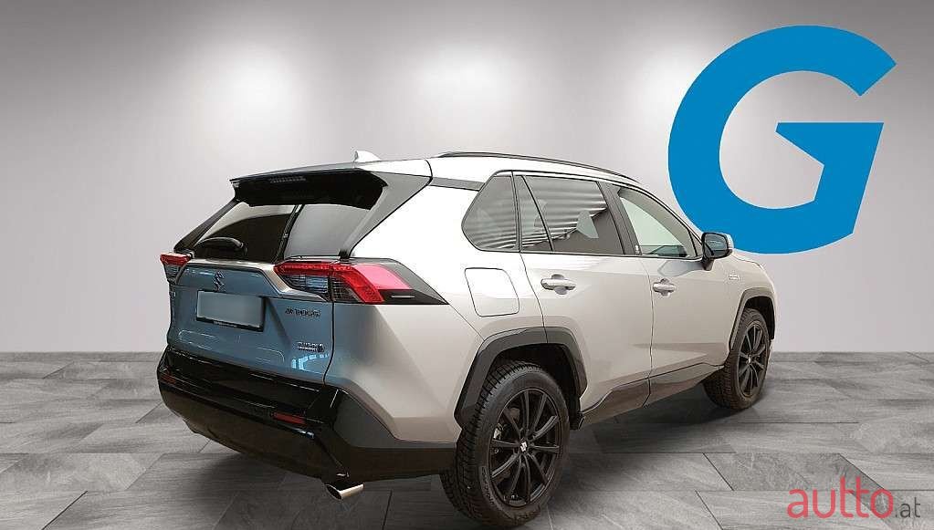 2022' Suzuki Across photo #3