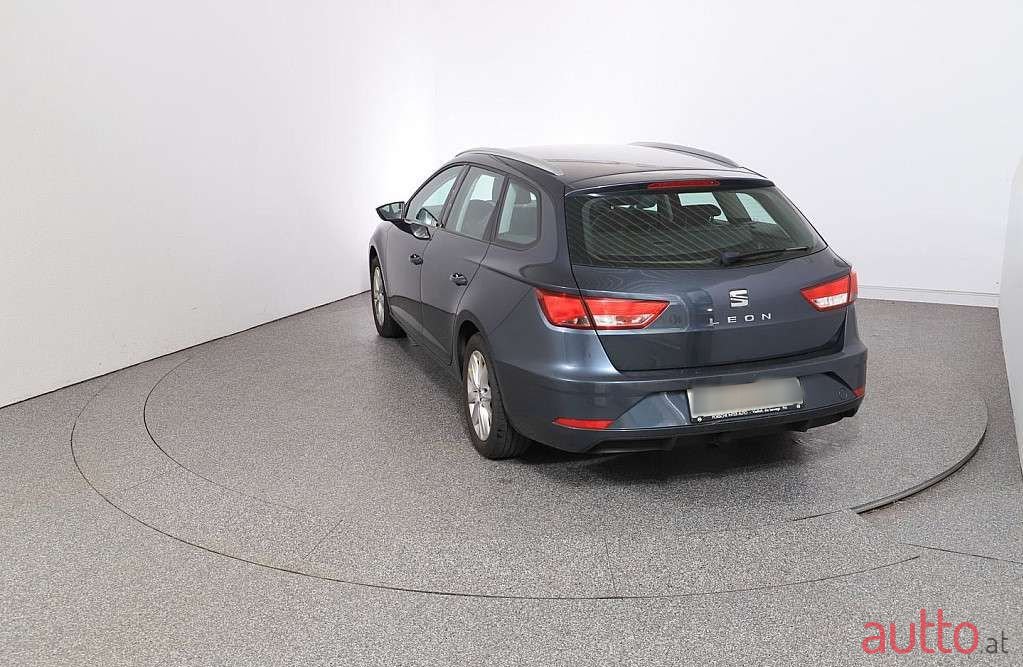 2020' SEAT Leon photo #5