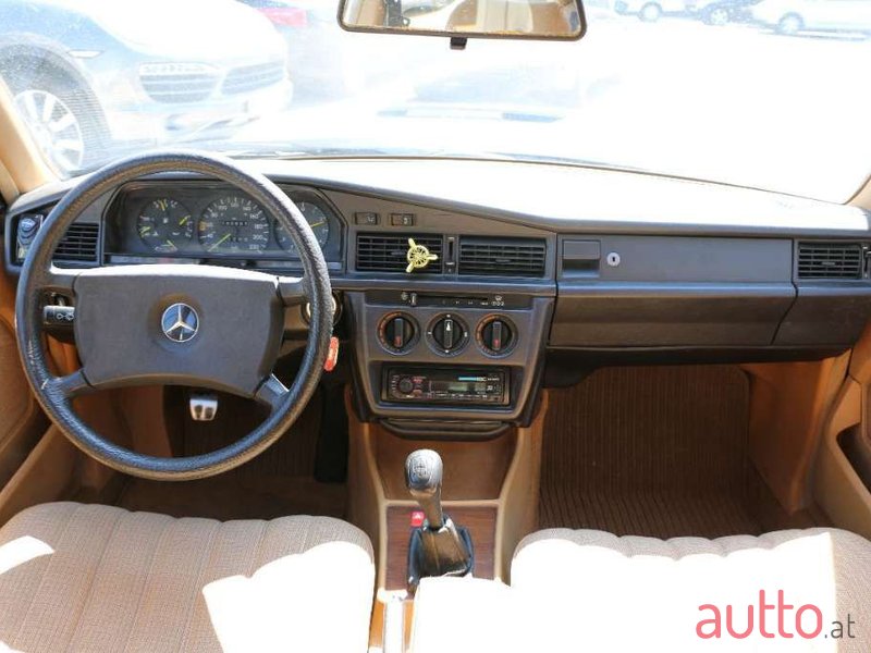 1985' Mercedes-Benz 190 photo #5