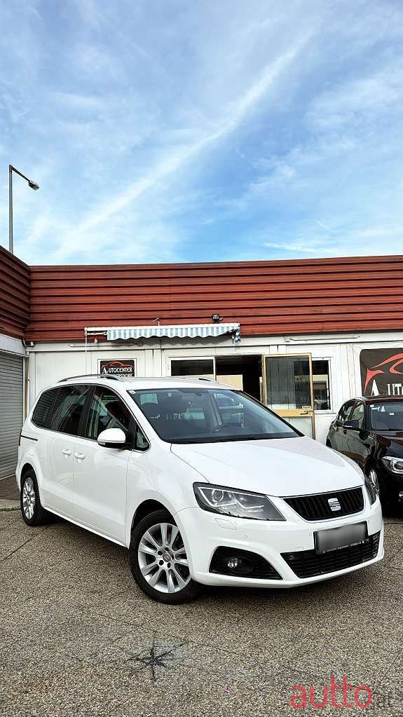 2013' SEAT Alhambra photo #6