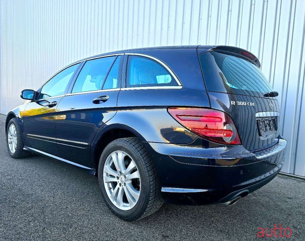 2010' Mercedes-Benz R-Klasse photo #4