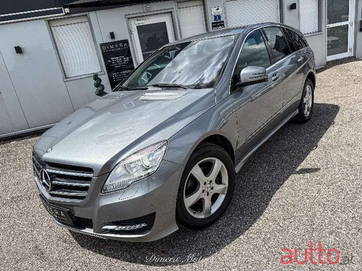 2012' Mercedes-Benz R-Klasse photo #2