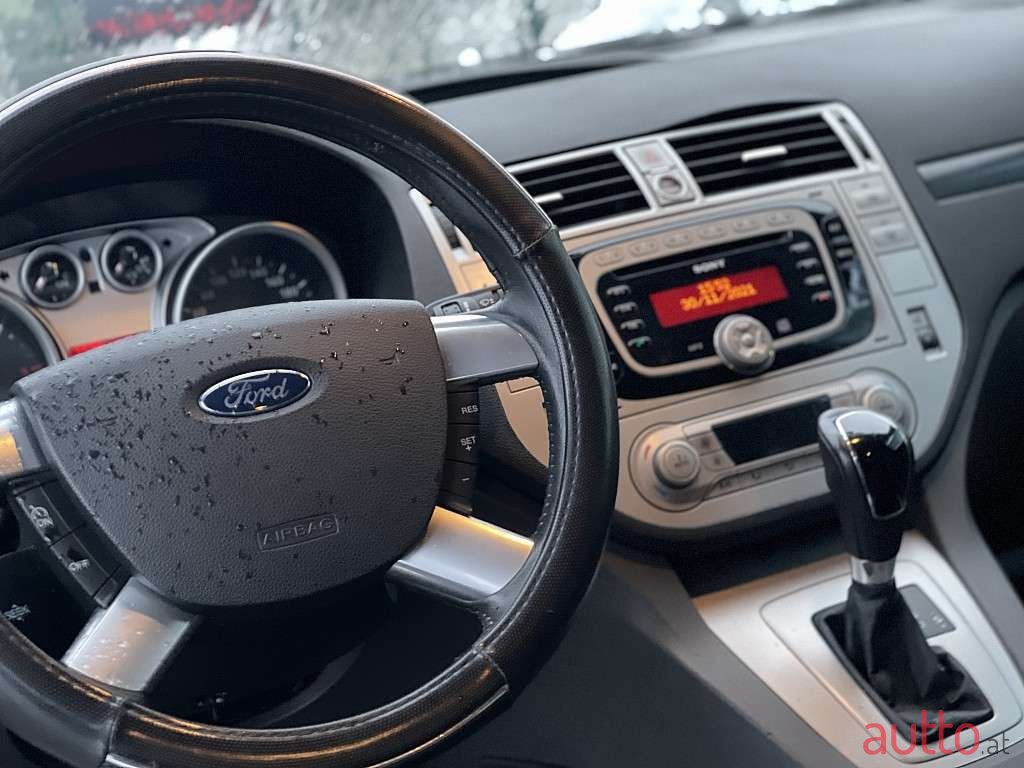 2010' Ford Kuga photo #6