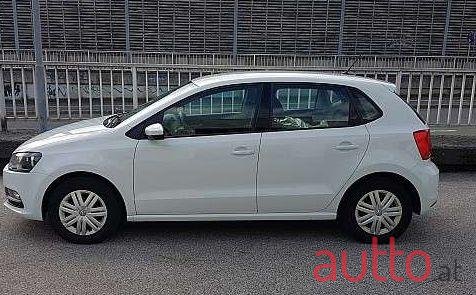 2014' Volkswagen Polo photo #4