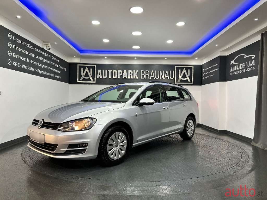 2016' Volkswagen Golf photo #2