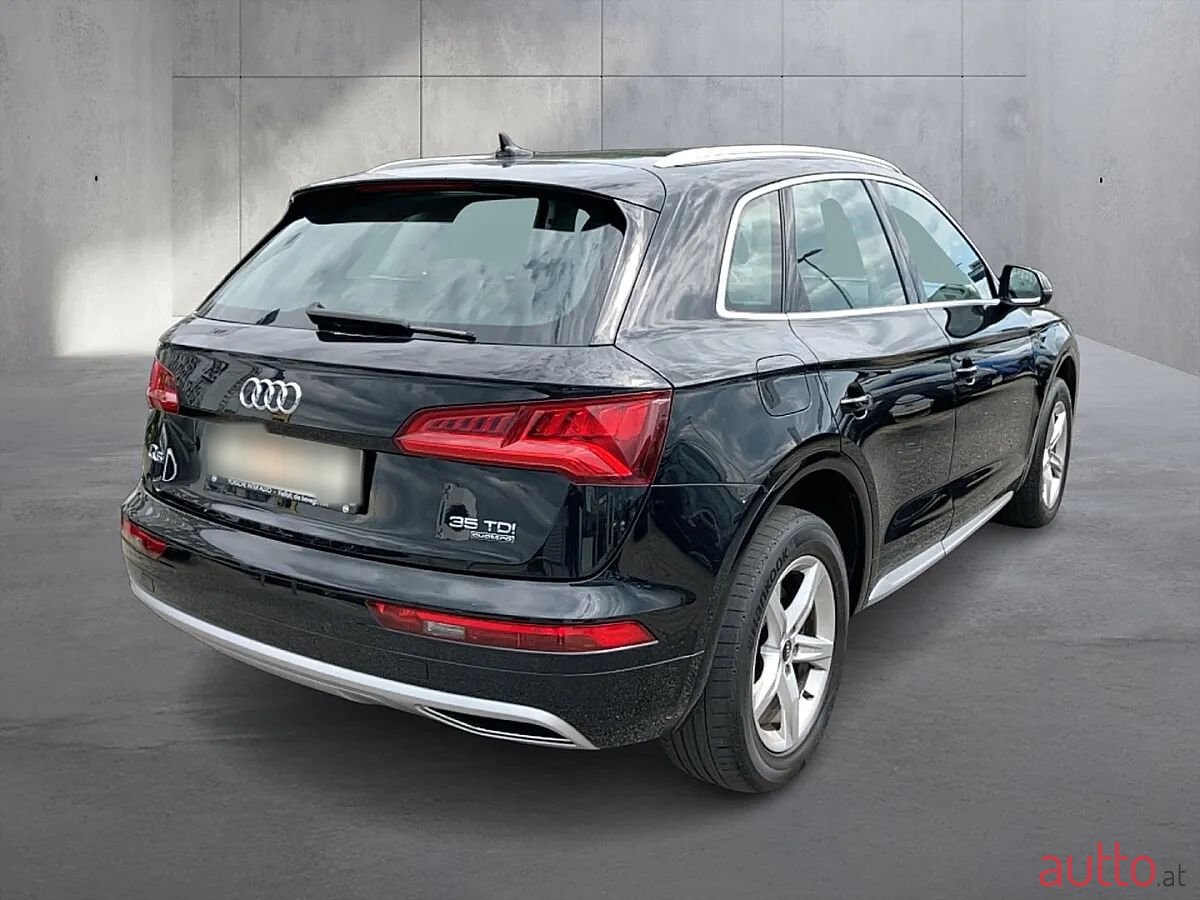 2020' Audi Q5 photo #5