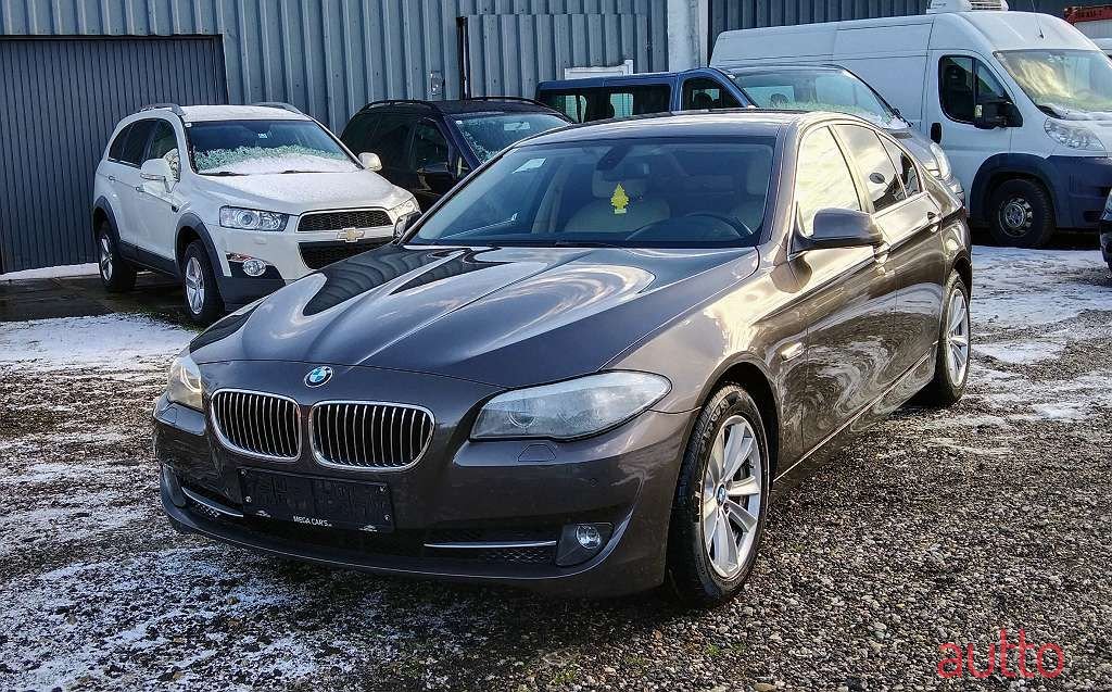 2012' BMW 5Er-Reihe photo #1