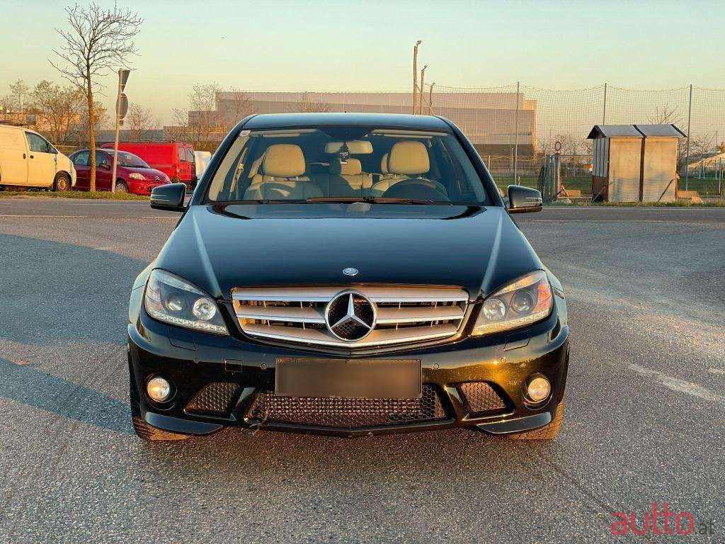 2009' Mercedes-Benz C-Klasse photo #2