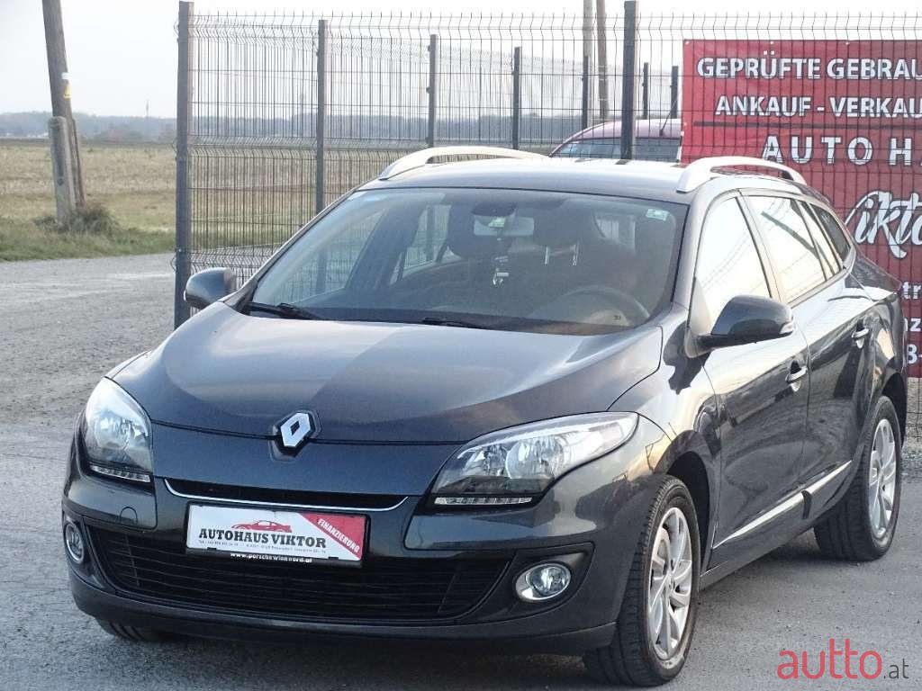 2013' Renault Megane photo #2
