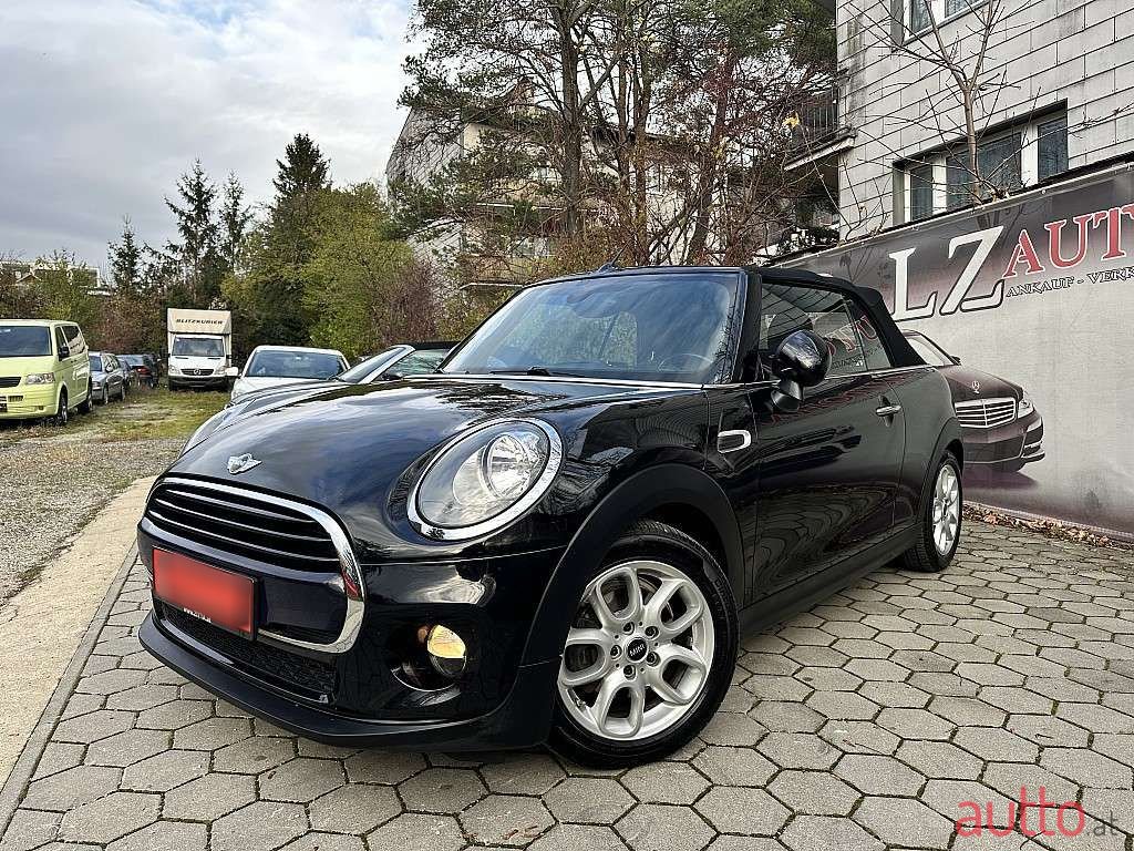2016' MINI Cabrio photo #3