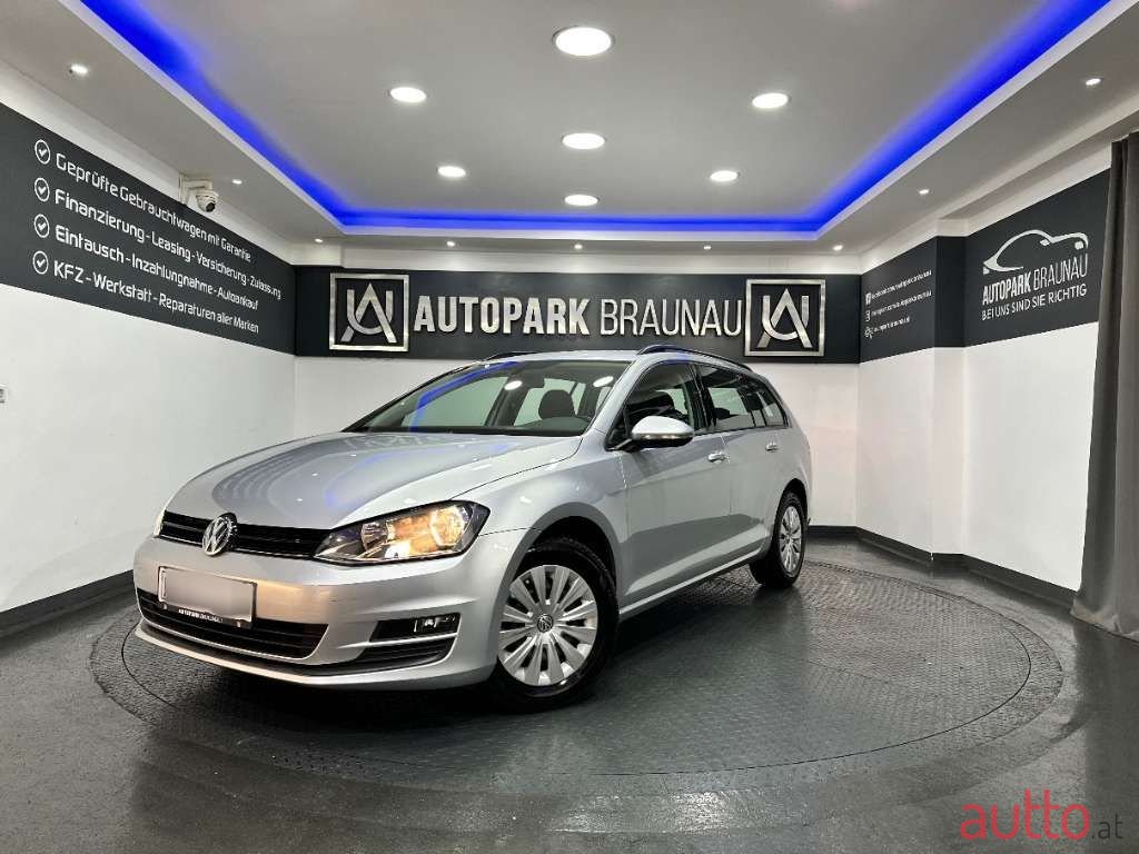 2016' Volkswagen Golf photo #1