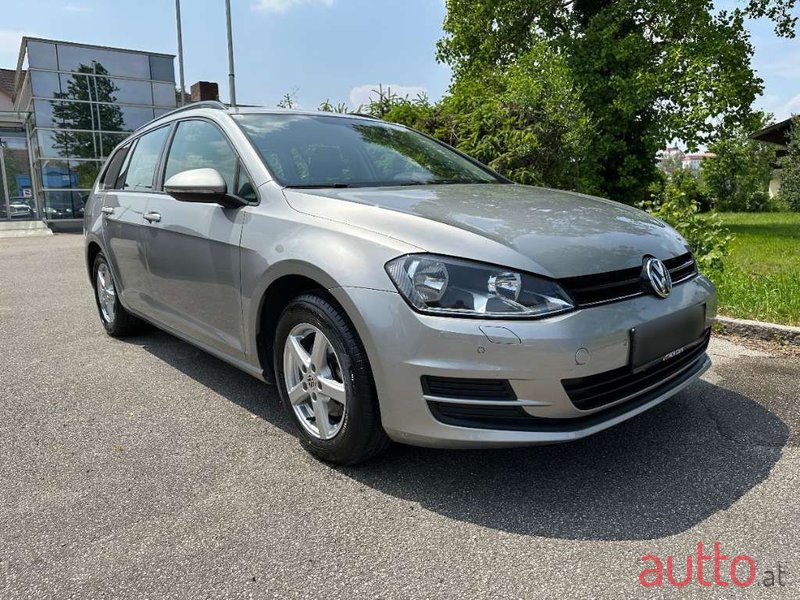 2016' Volkswagen Golf photo #1