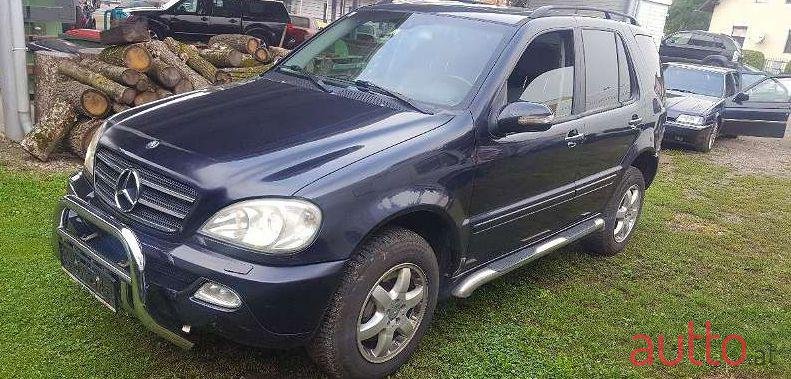 2002' Mercedes-Benz M-Klasse photo #1