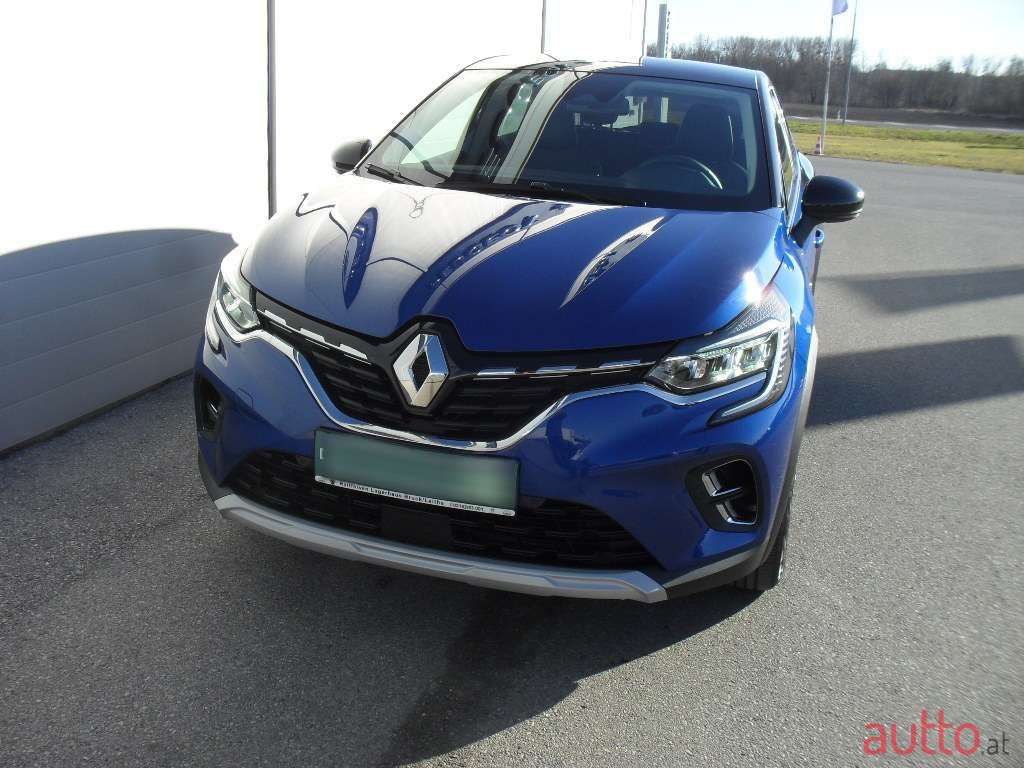2024' Renault Captur photo #1