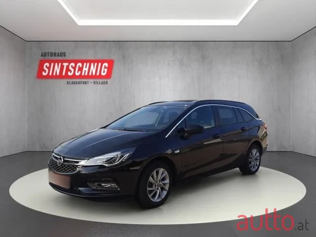 2019' Opel Astra photo #2