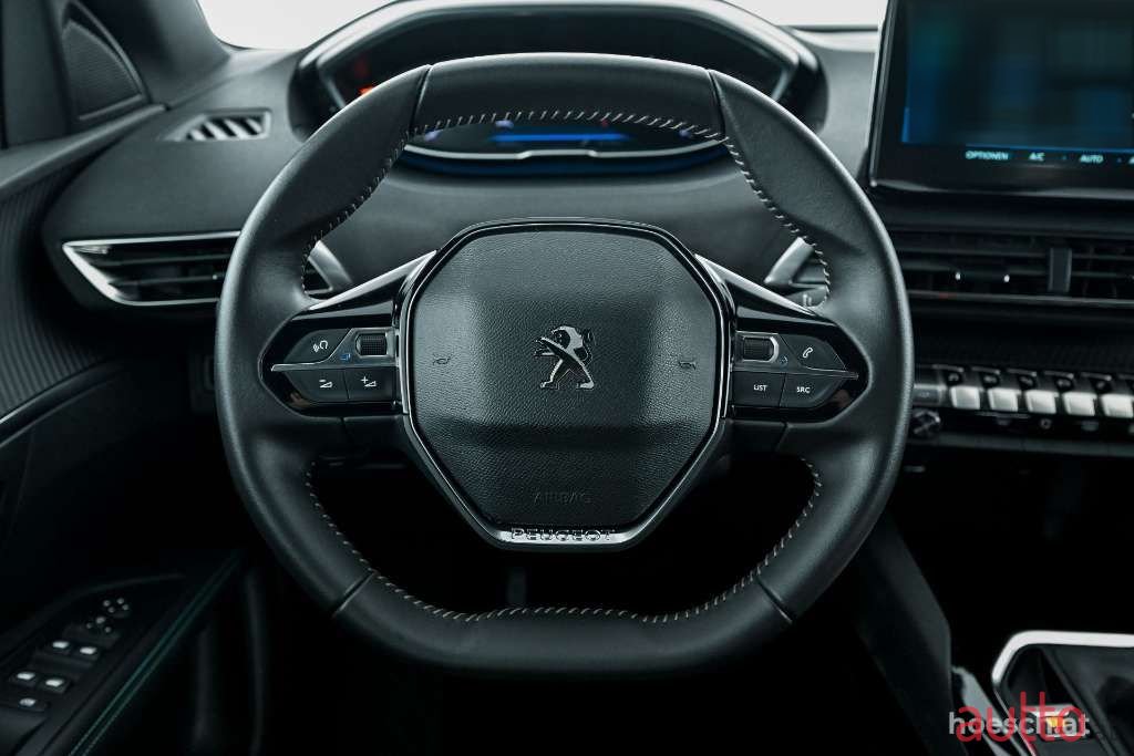 2024' Peugeot 3008 photo #6